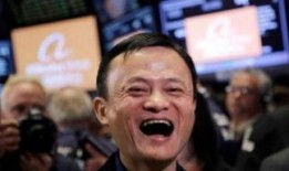 娱乐吃瓜社泪奔,泪奔！娱乐吃瓜社揭秘娱乐圈感人瞬间